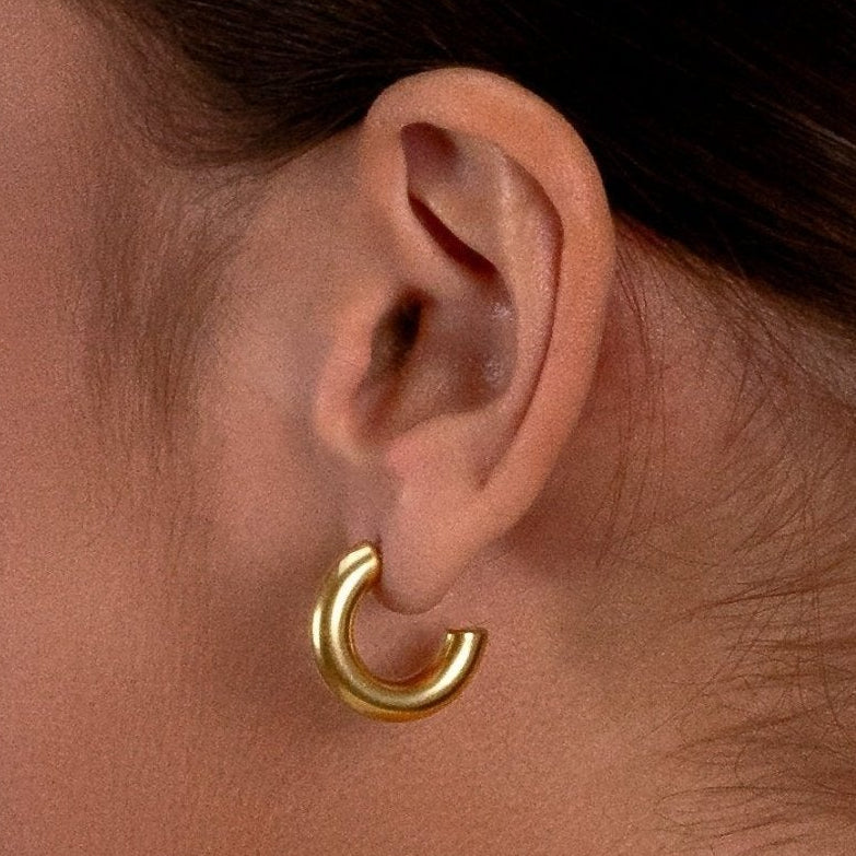 Basic creolen 23mm goud - Desieradenconcurrent.nl