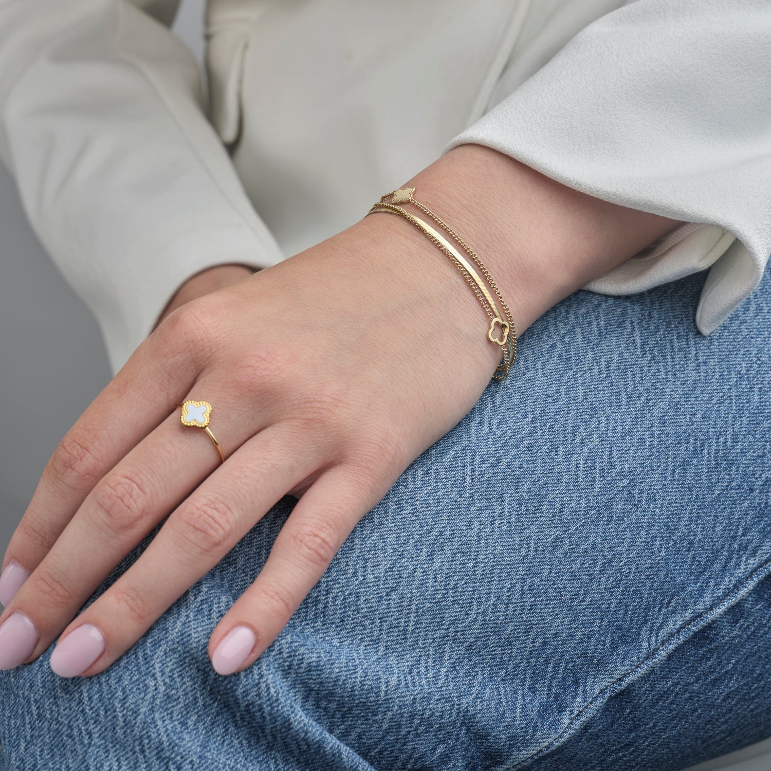 Drielaags armband klaver goud - Desieradenconcurrent.nl