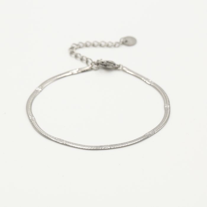 Dunne motief armband zilver - Desieradenconcurrent.nl
