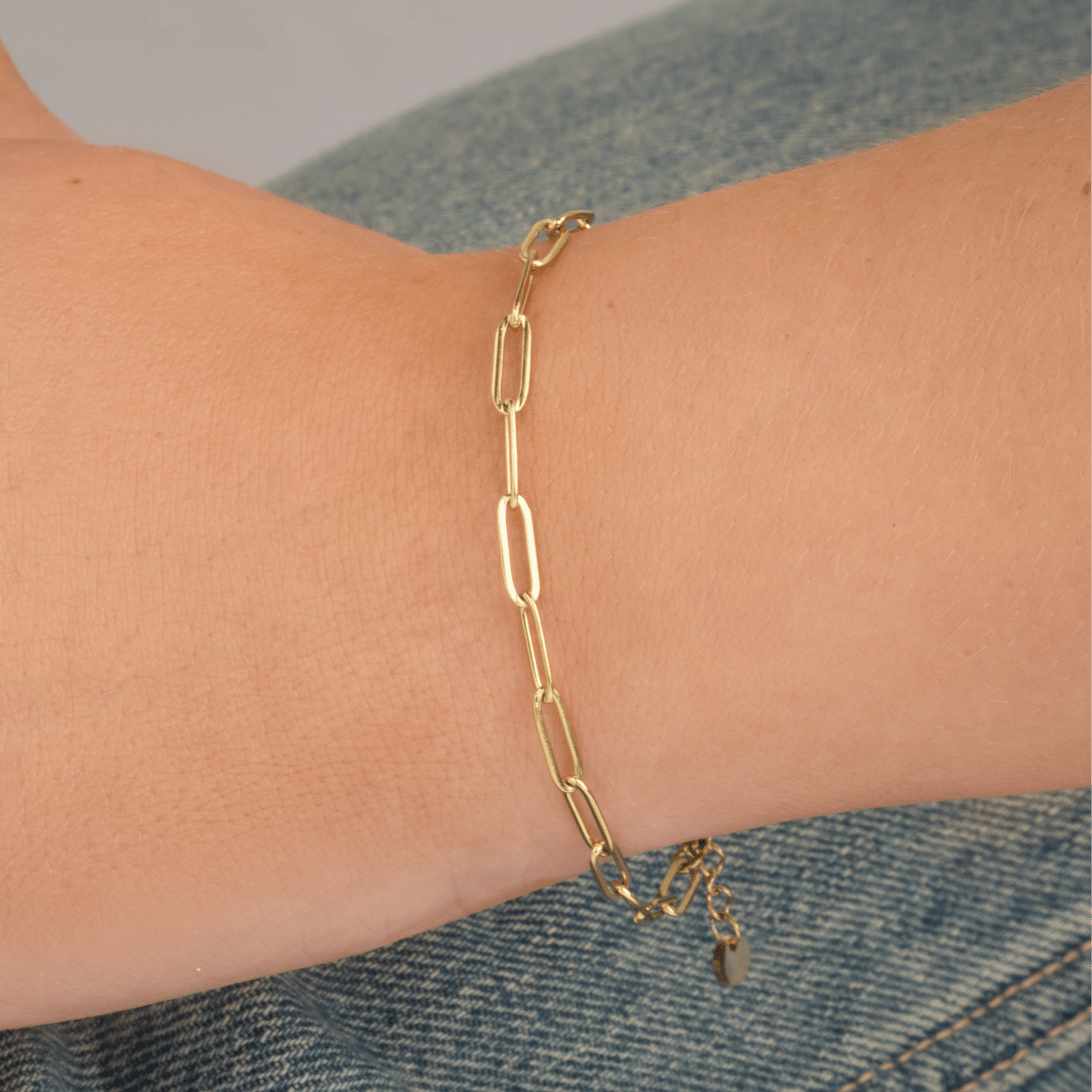 DYO Armband paperclip goud - Desieradenconcurrent.nl