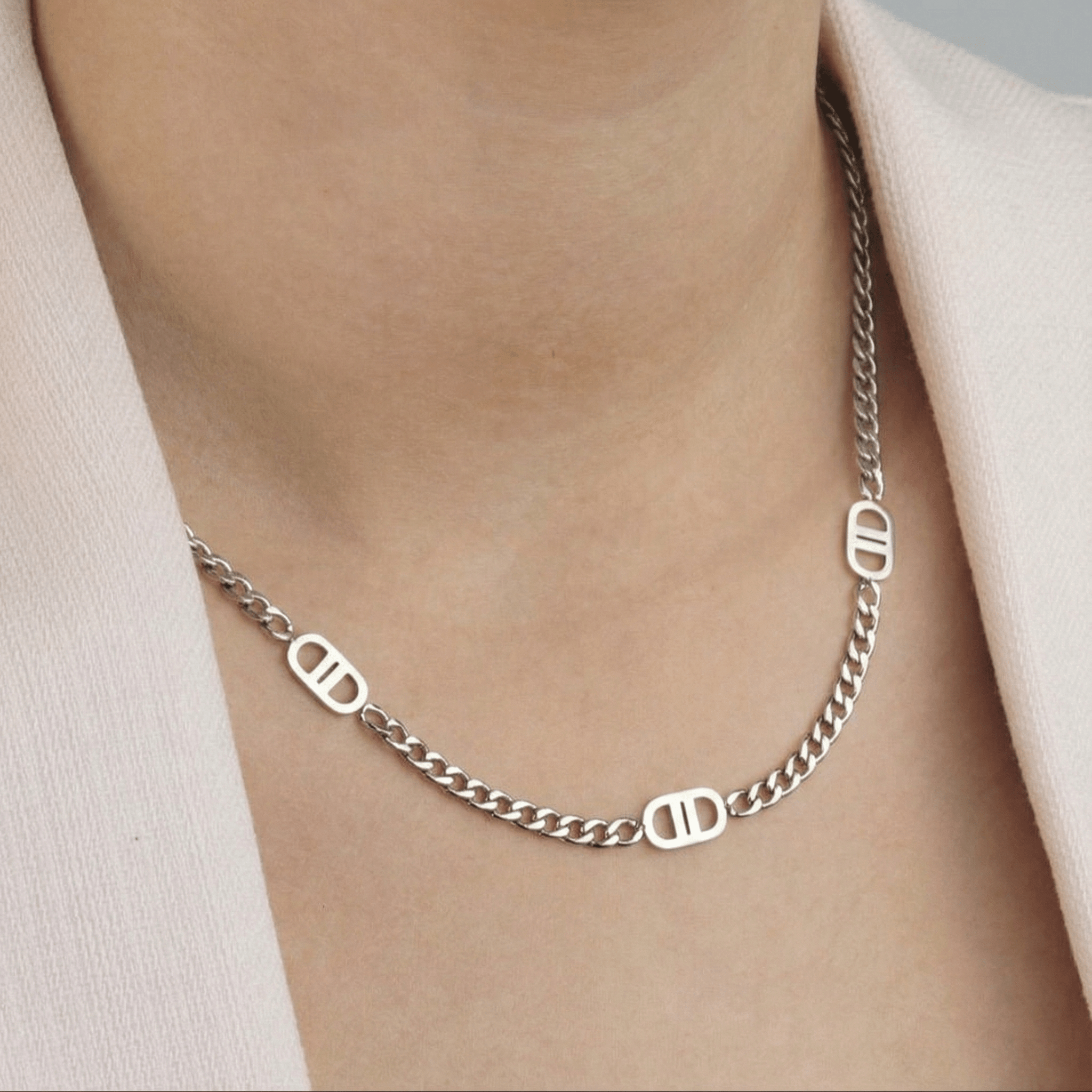 Ketting double D zilver - Desieradenconcurrent.nl
