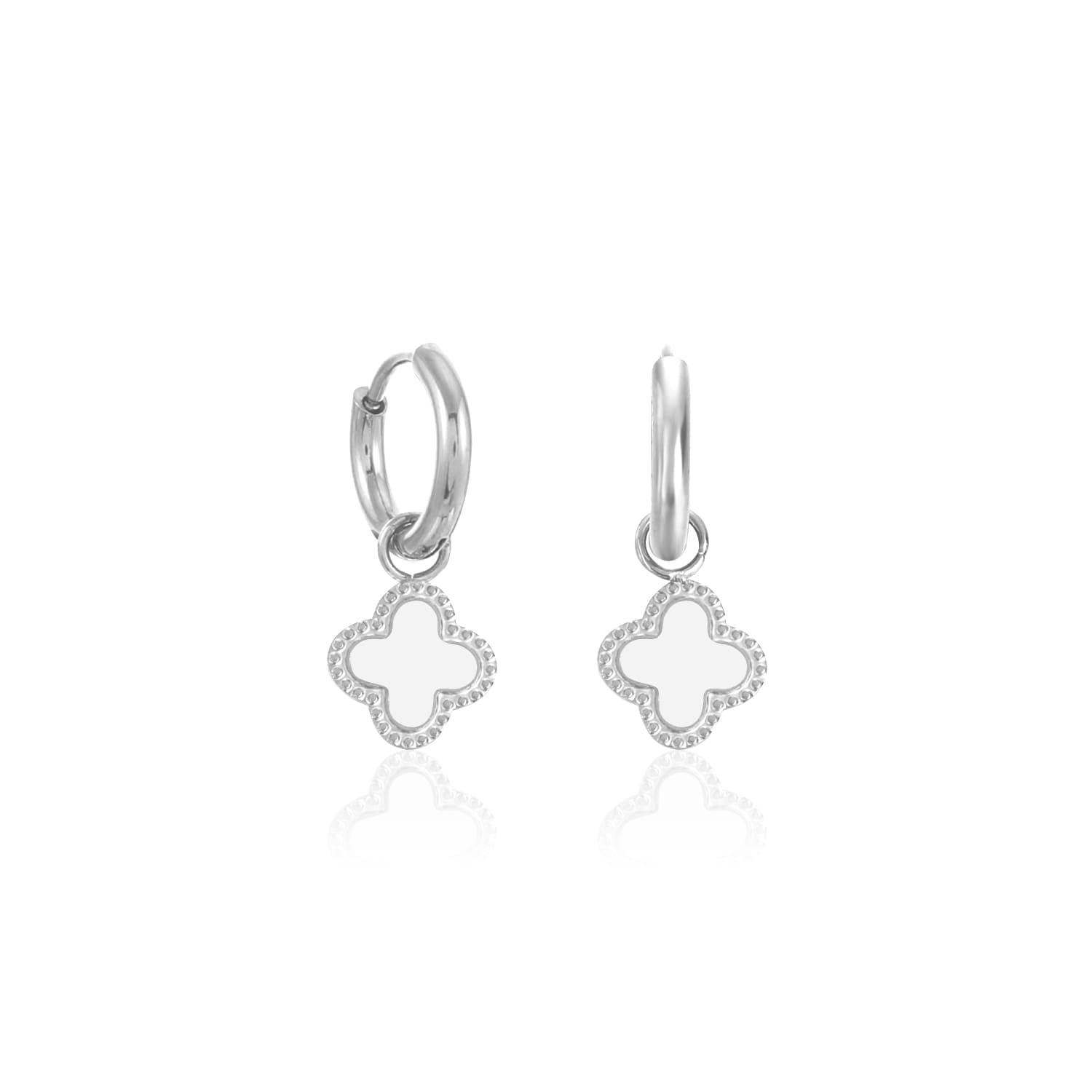 Oorbellen klaver silver/white - Desieradenconcurrent.nl