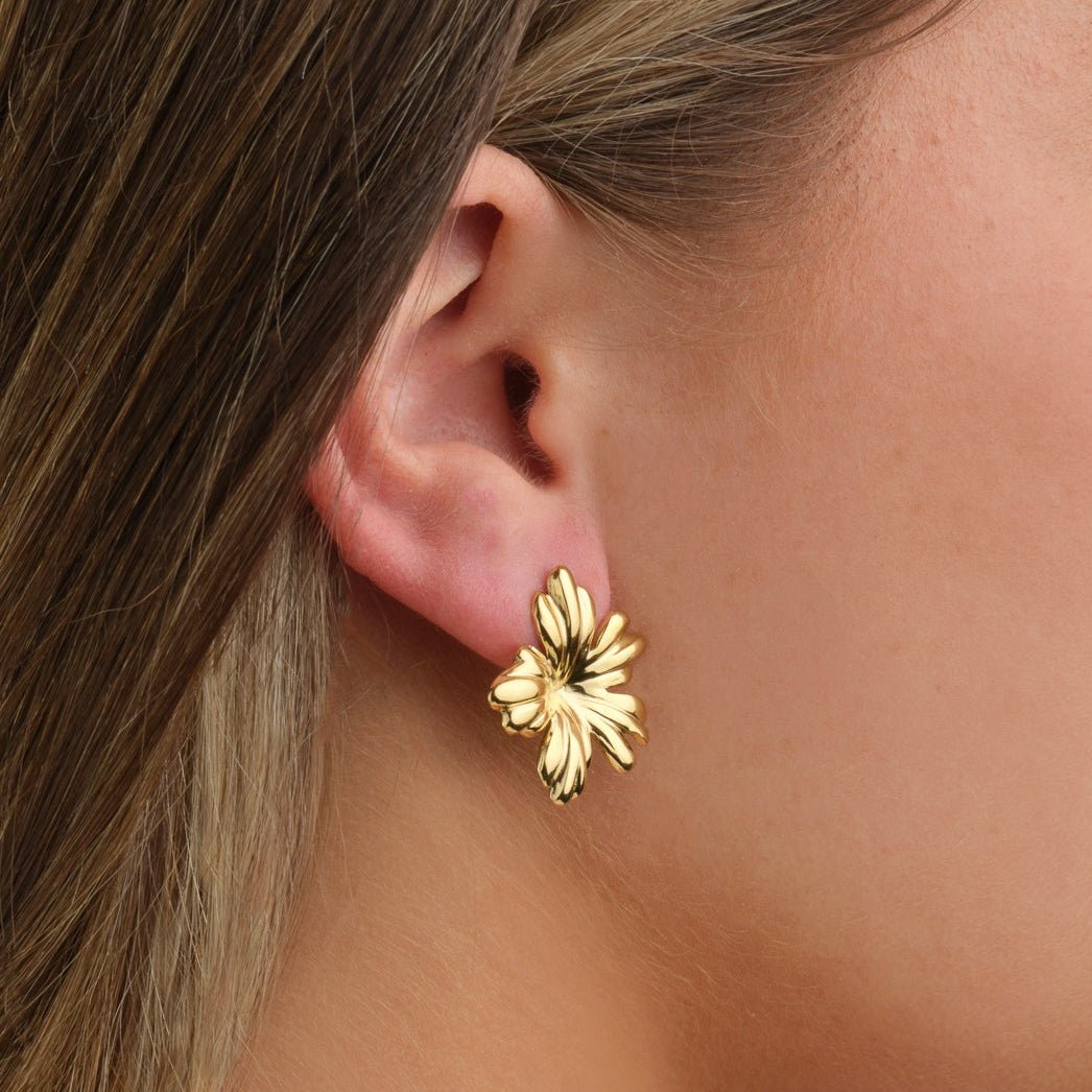 Oorstekers blossom goud - Desieradenconcurrent.nl