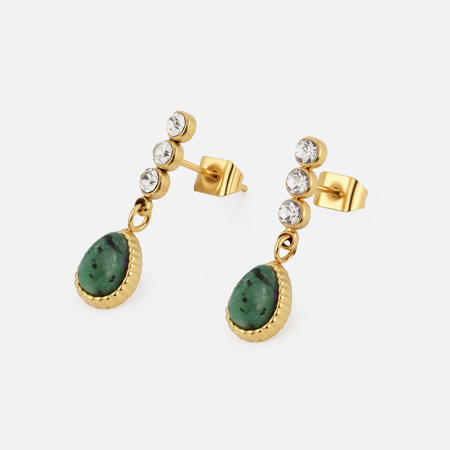 Oorstekers emerald drop goud - Desieradenconcurrent.nl