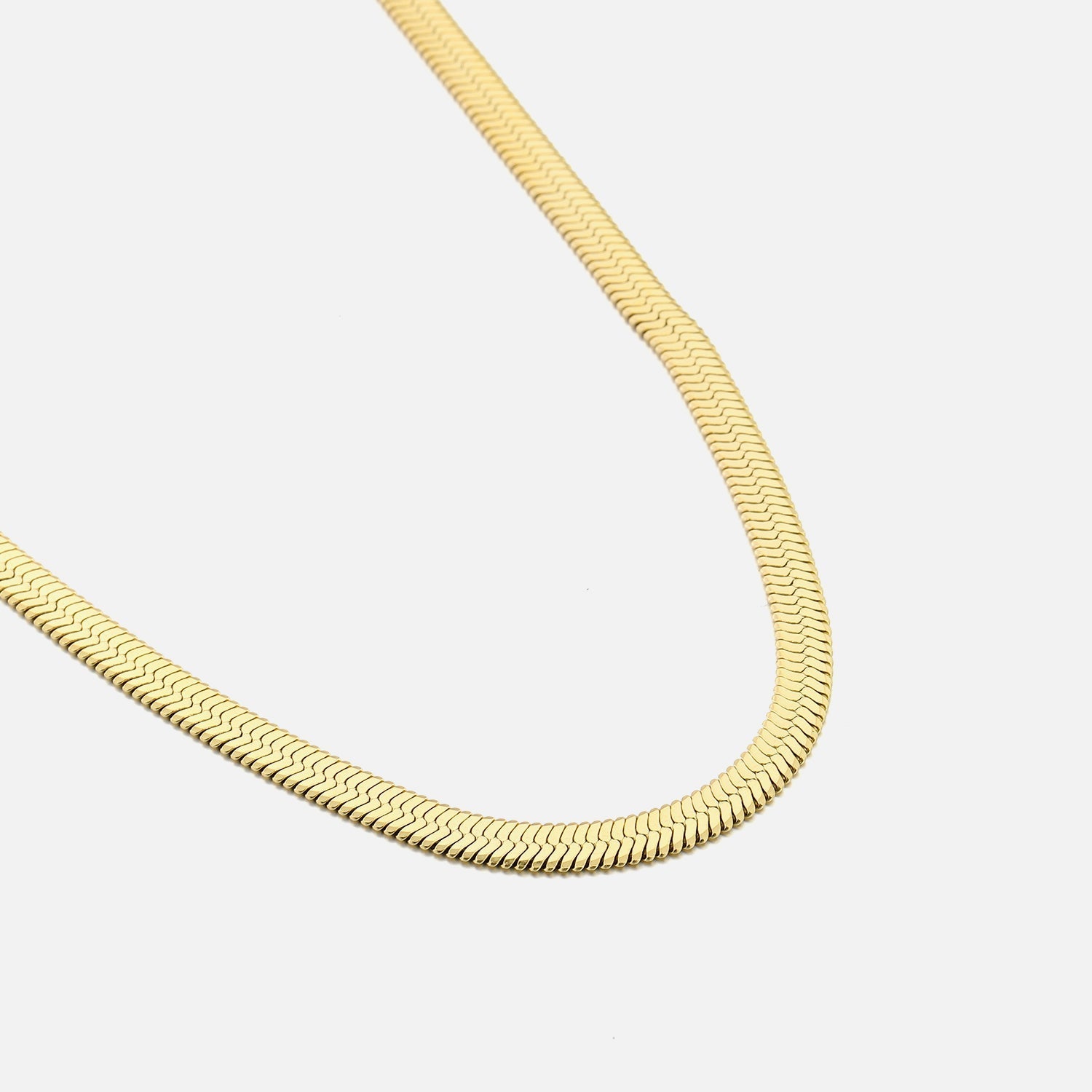 Platte ketting 6mm goud - Desieradenconcurrent.nl