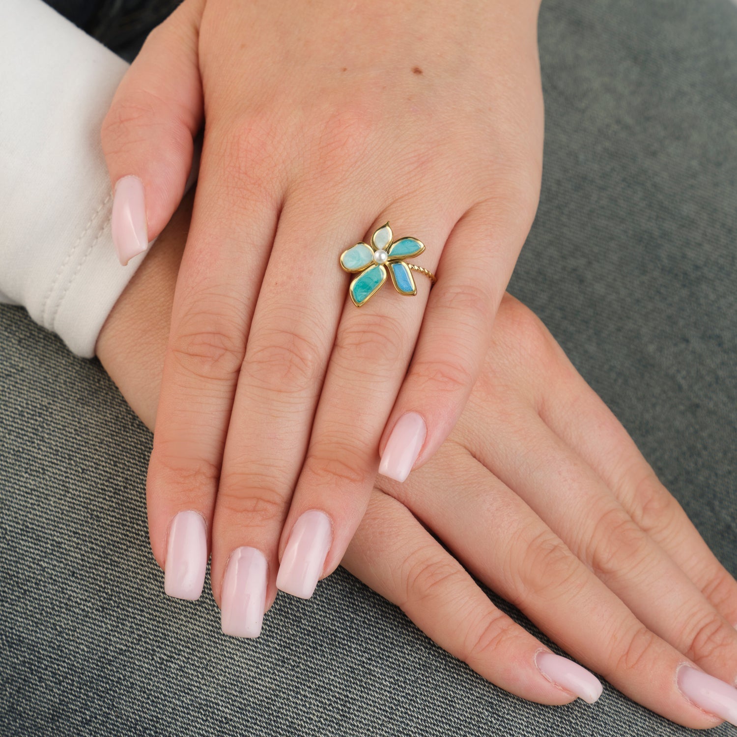 Ring turquoise bloem goud - Desieradenconcurrent.nl