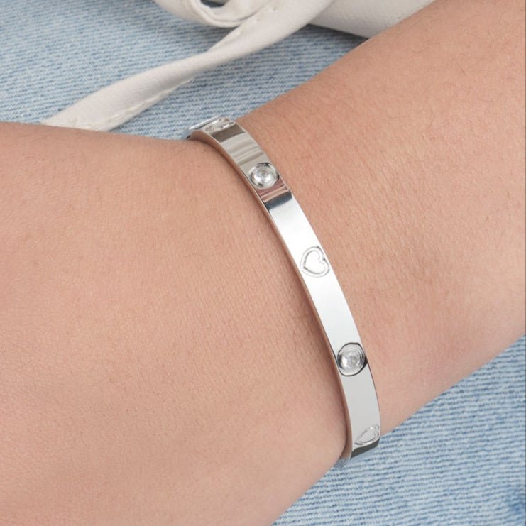 Bangle hartjes zilver - Desieradenconcurrent.nl