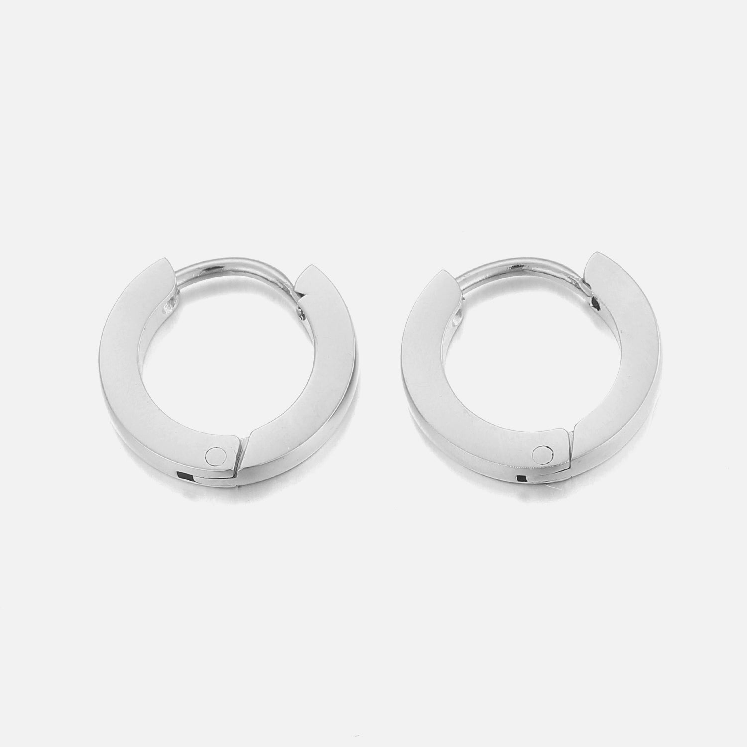Basic creool oorbellen klein zilver - Desieradenconcurrent.nl