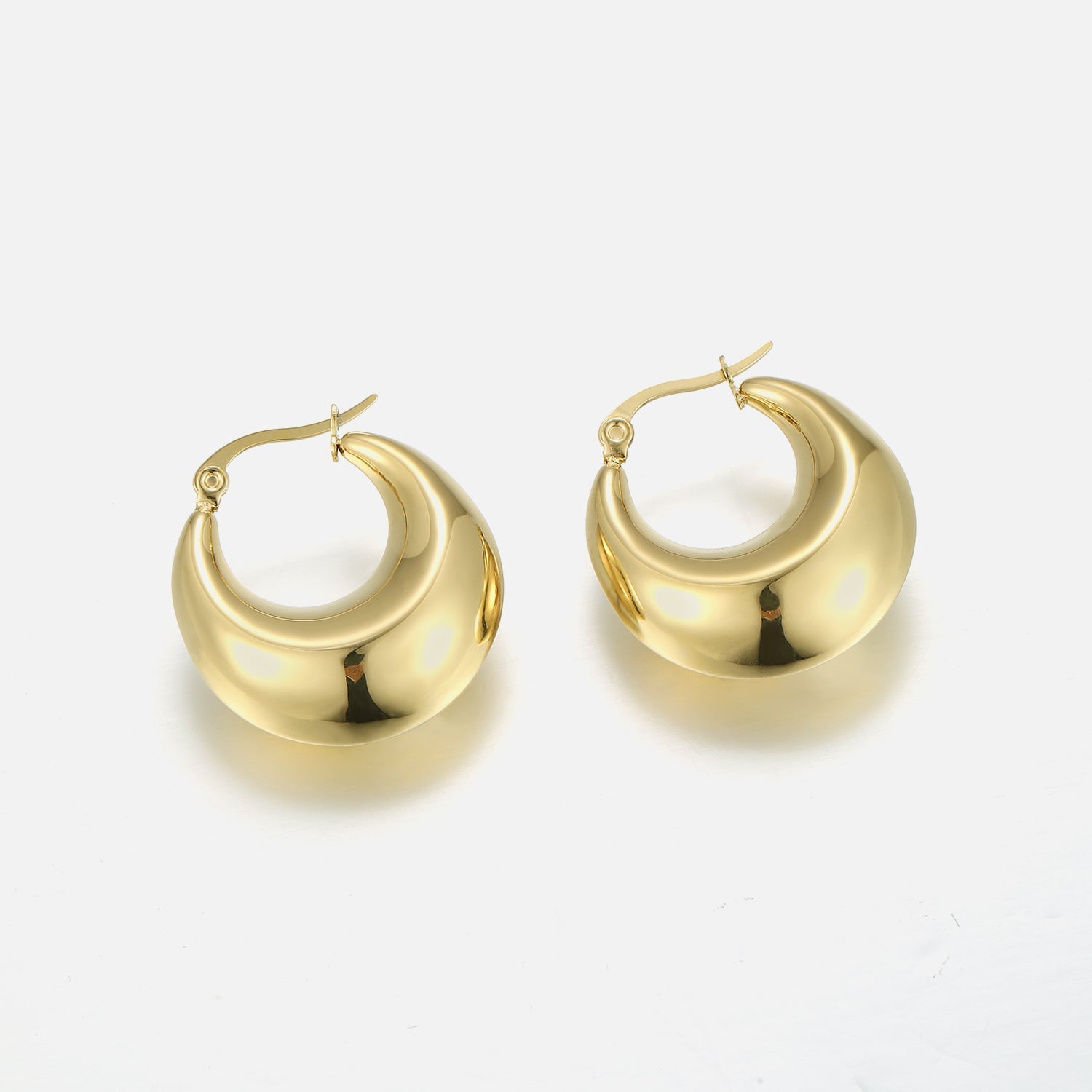 Chunky oorbellen goud - Desieradenconcurrent.nl