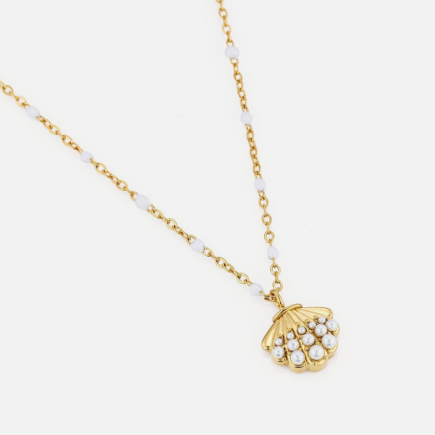 Ketting schelp parel goud - Desieradenconcurrent.nl