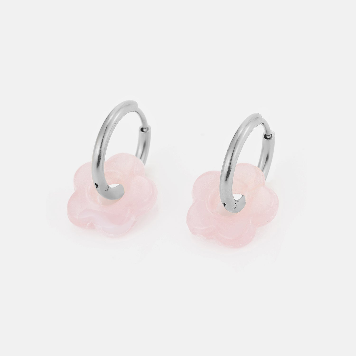 Oorbellen bloem roze zilver - Desieradenconcurrent.nl