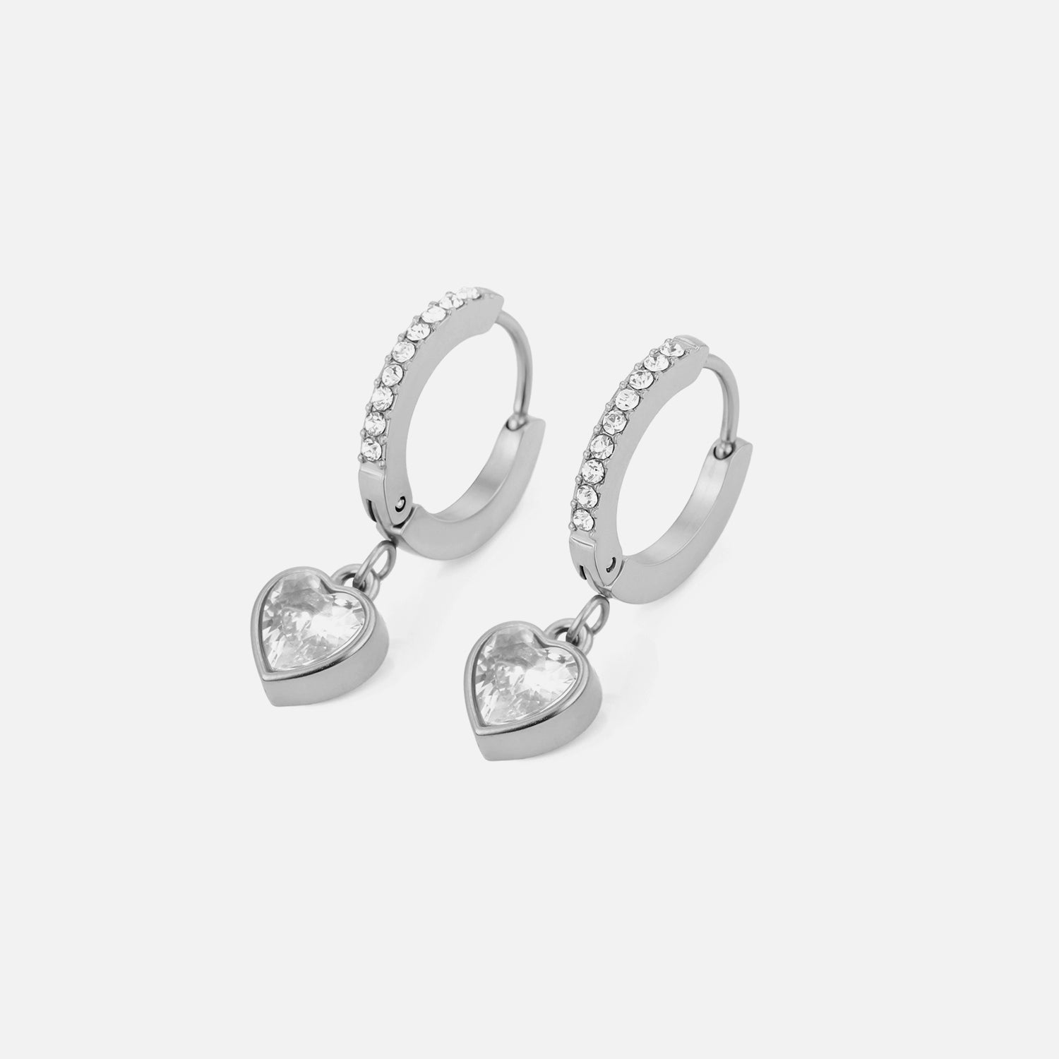 Oorbellen hartje zirkonia zilver - Desieradenconcurrent.nl