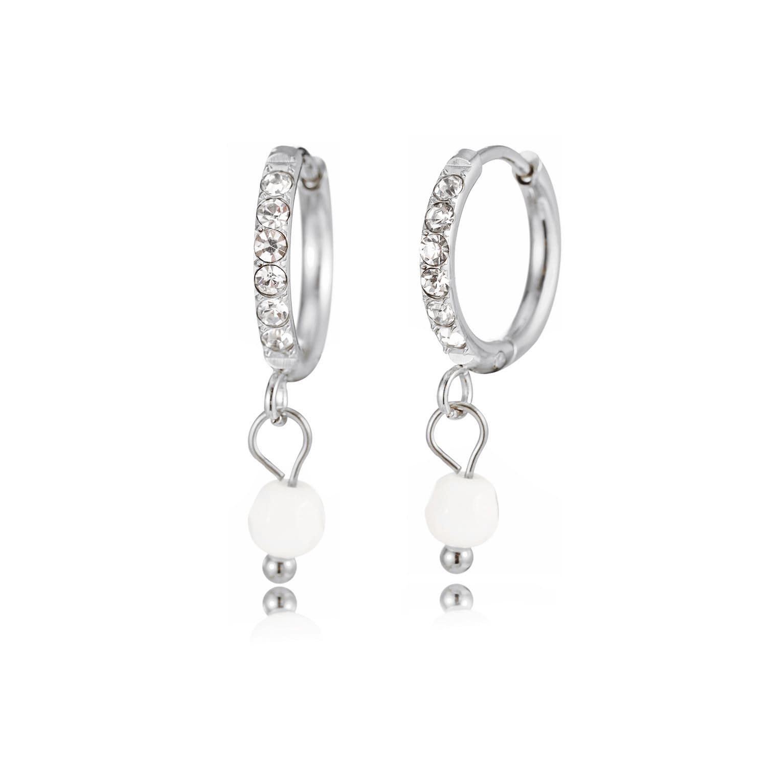 Oorring witte steentjes lux zilver - Desieradenconcurrent.nl