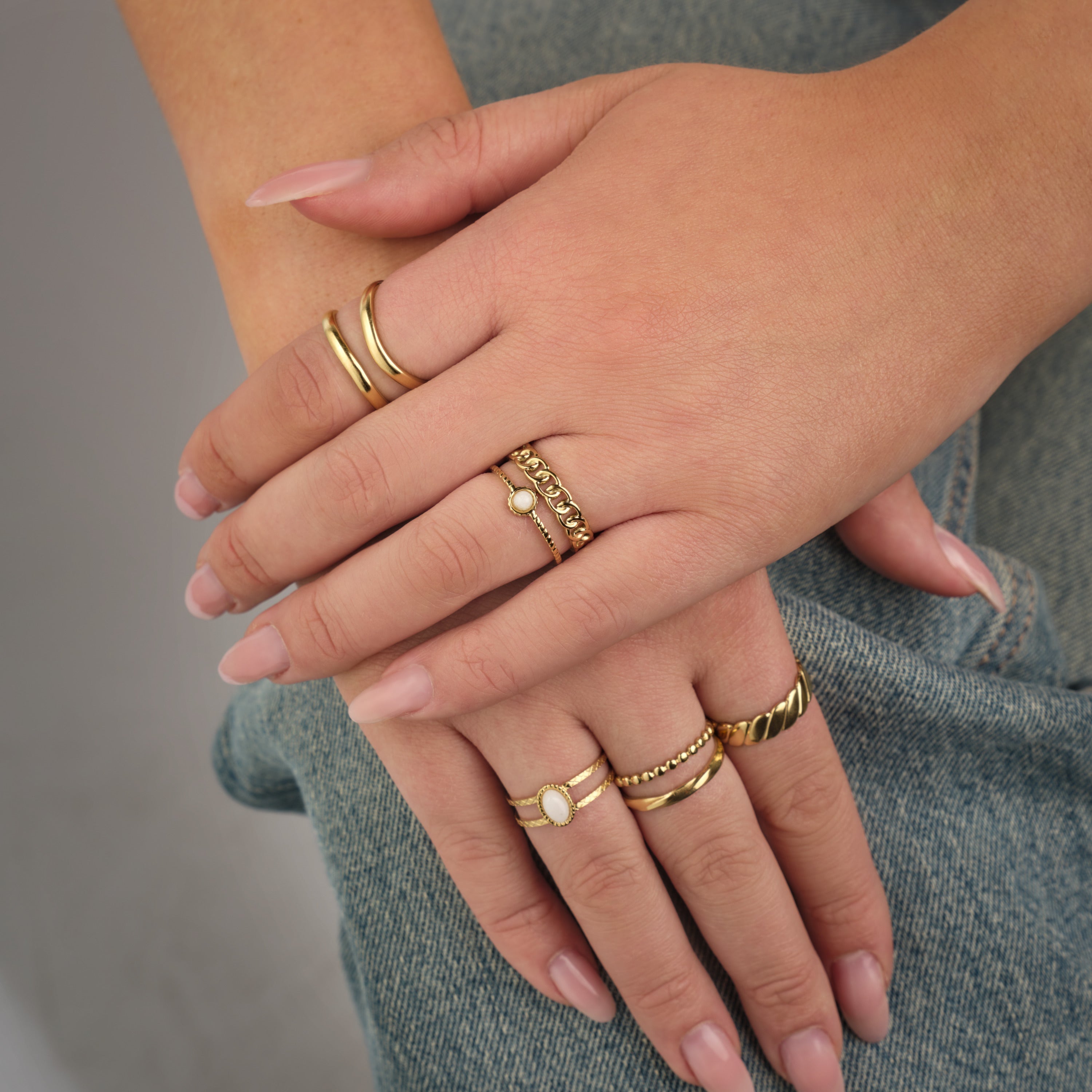 Ring dubbel gevormd goud - Desieradenconcurrent.nl