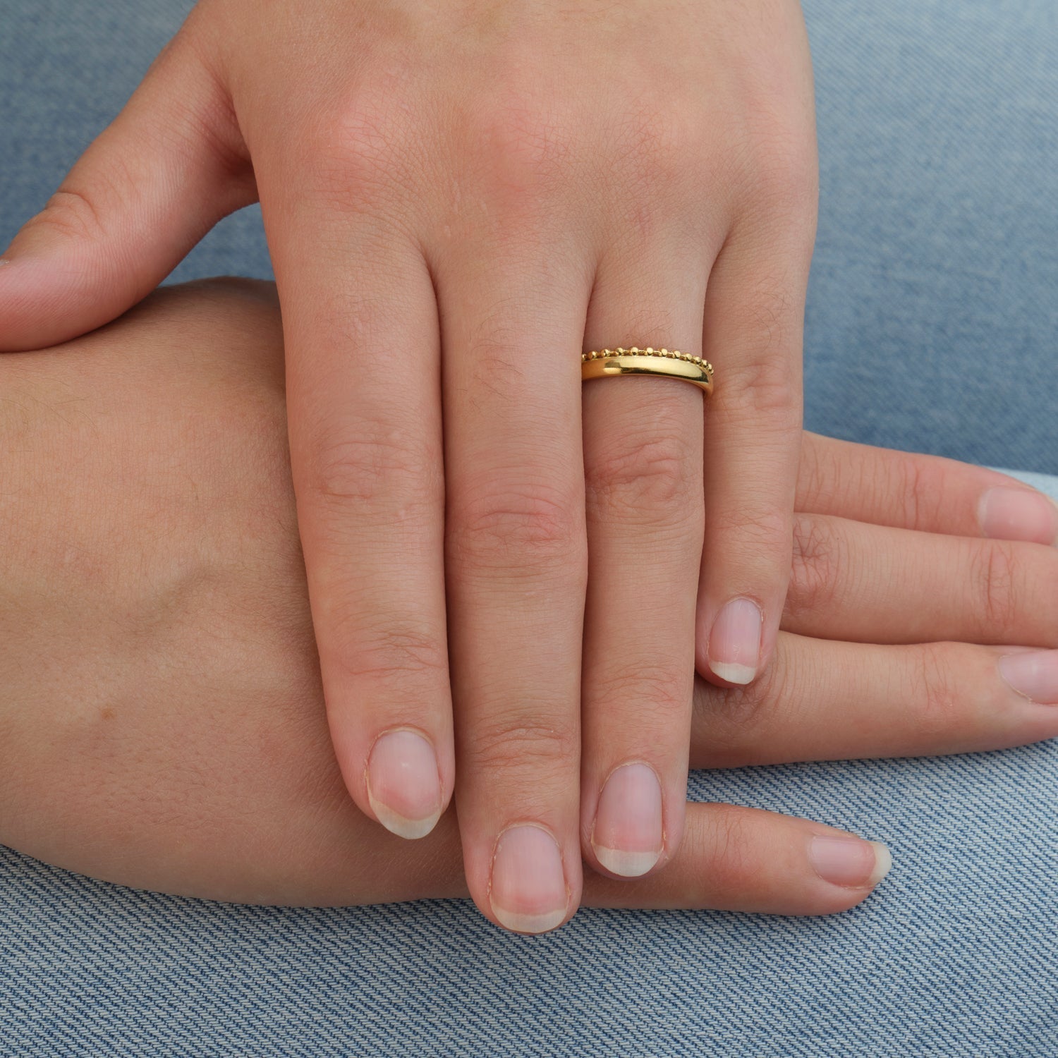 Ring tweelaags bolletjes goud - Desieradenconcurrent.nl