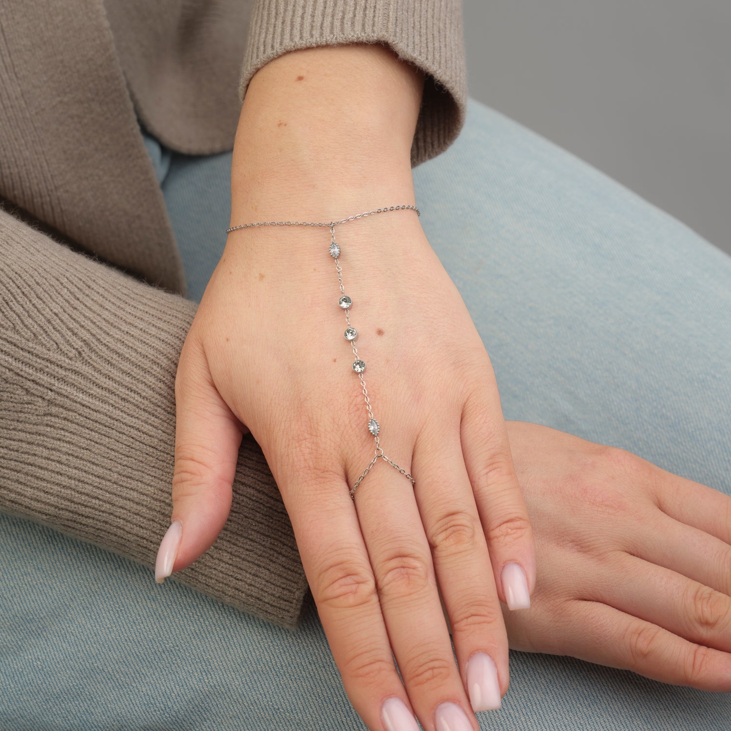 Hand Chain Zirconia